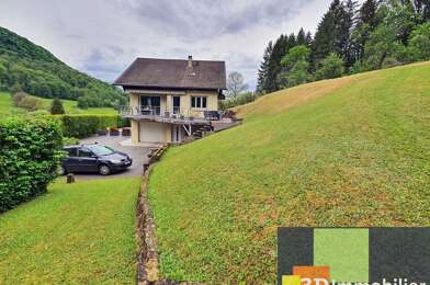Maison 7 pièces 299000 €