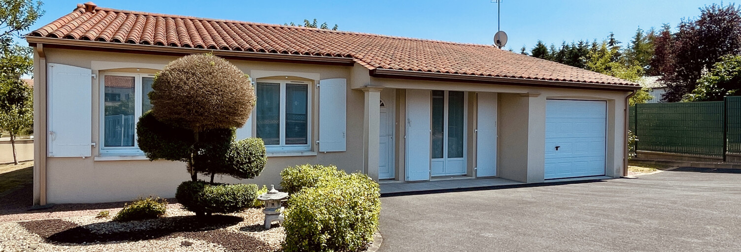Maison 4 Pièces 81 m² à louer à Manot (16500)