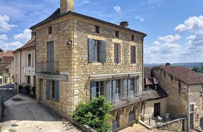 Maison en pierre de 7 pièces principales — photo du bien