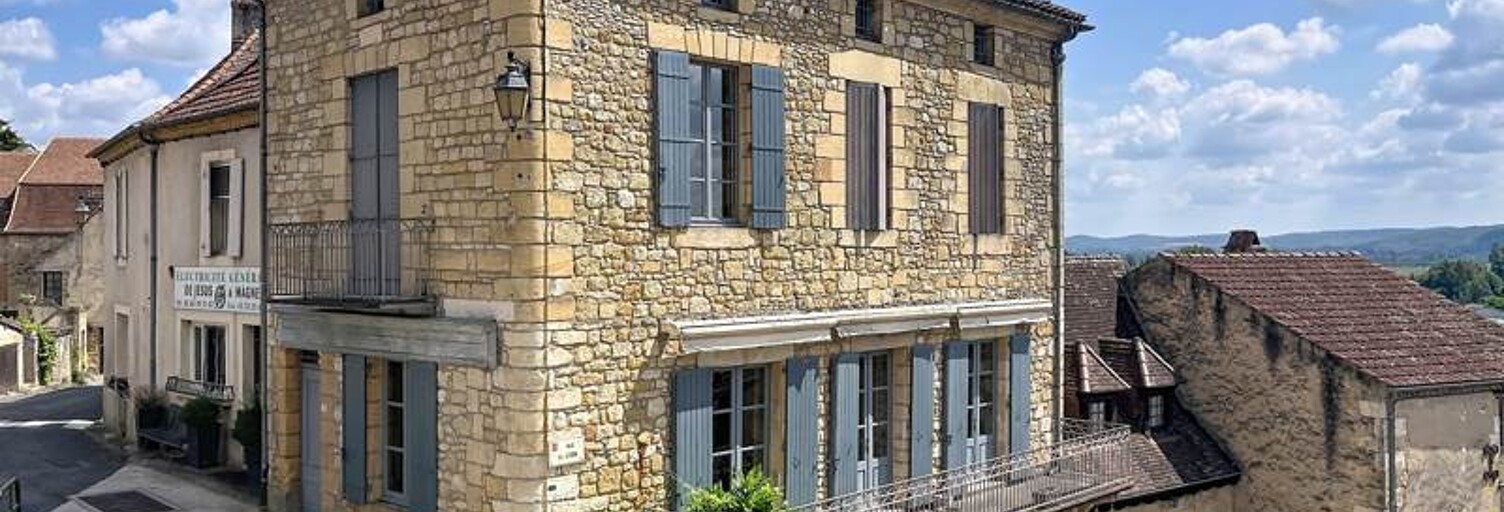Maison 7 Pièces 225 m² à vendre à Saint-Cyprien (24220)