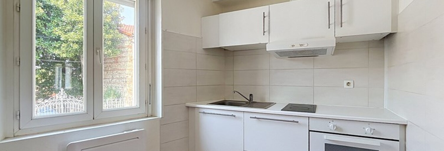 Immeuble   m² à vendre à Saint-Lys (31470)