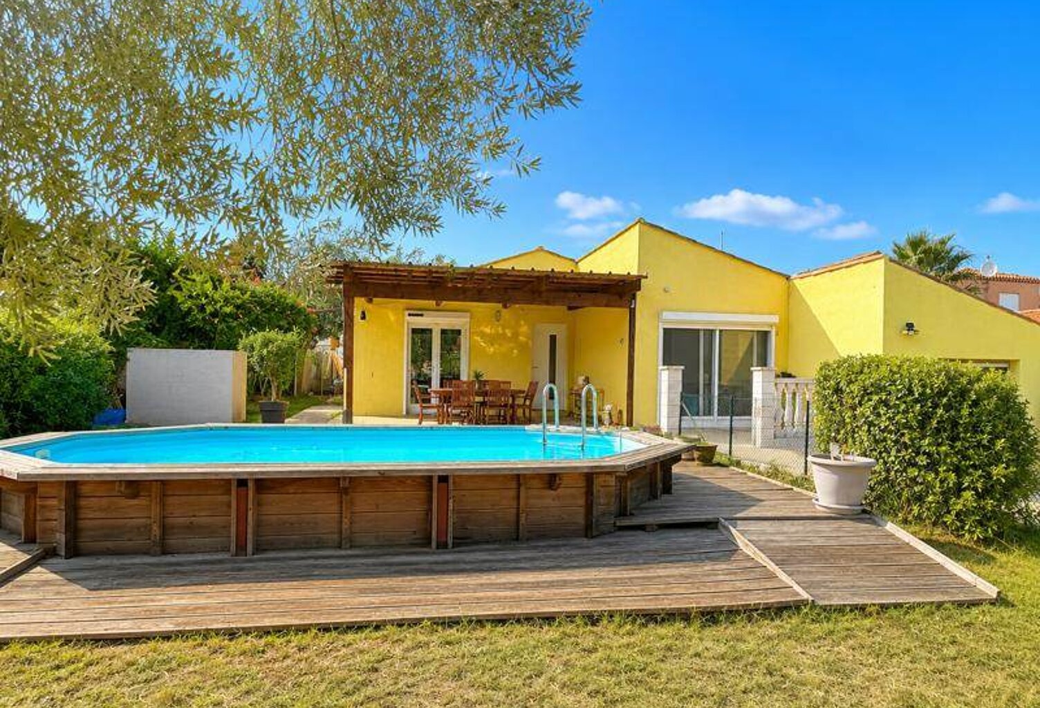 Villa de 4 pièces principales — photo 1