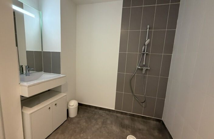 LA ROCHELLE LES MINIMES, STUDIO  MEUBLÉ ETUDIANT — photo 4