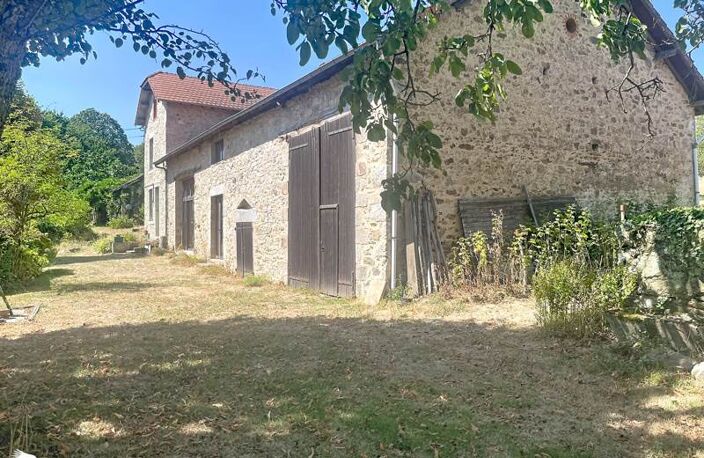 Maison en pierre de 7 pièces principales — photo 2