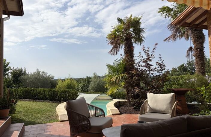 Villa de 6 pièces principales — photo 3