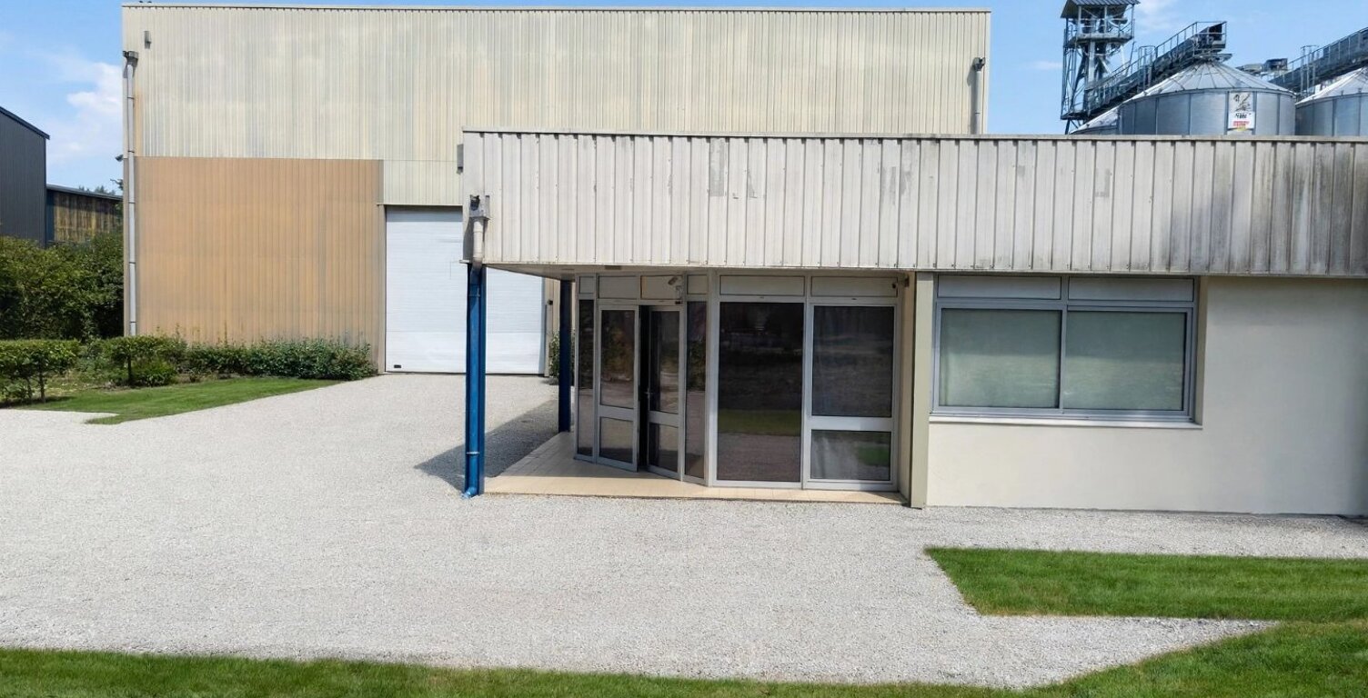 Local industriel — photo 1