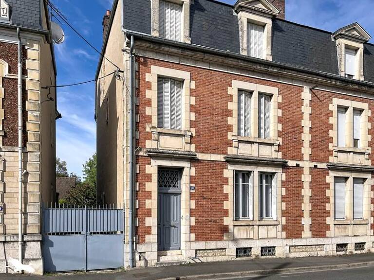 Maison de ville de 6 pièces principales — photo 1