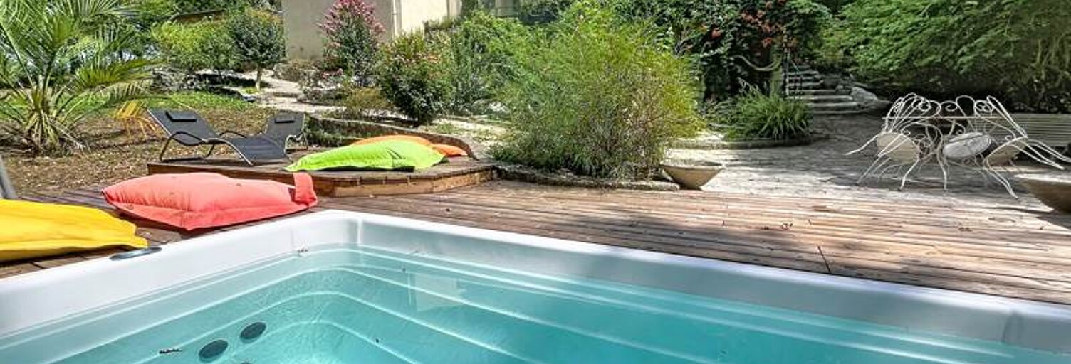 Maison 9 Pièces 225 m² à vendre à Laà-Mondrans (64300)