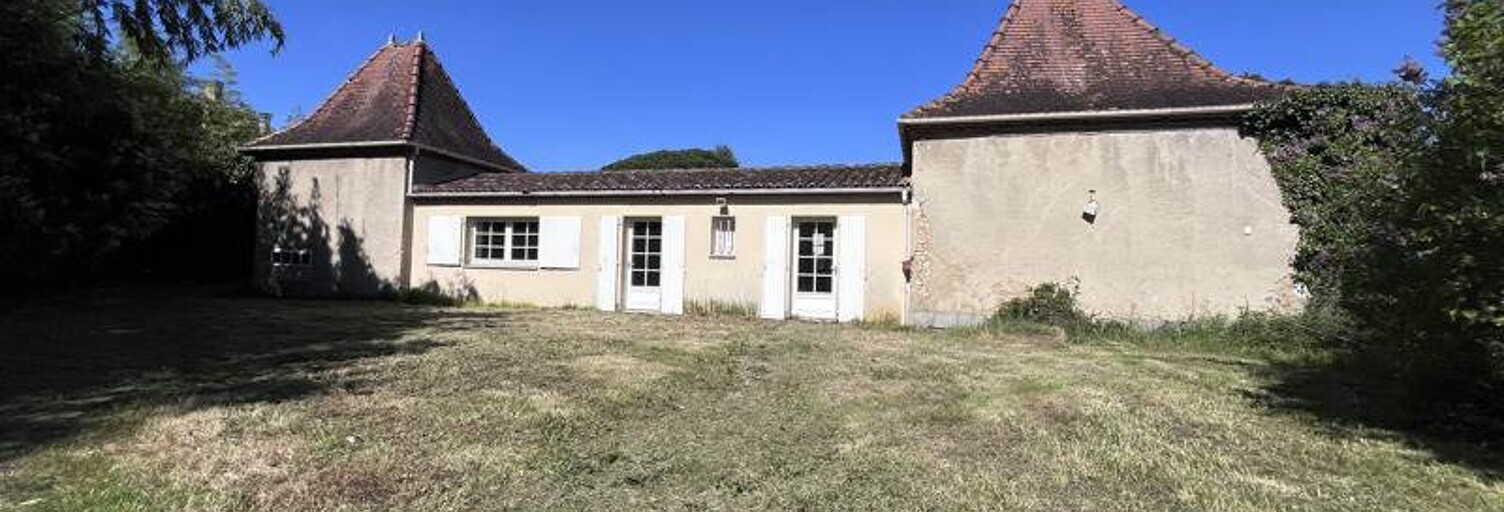 Commerce   m² à vendre à La Rochefoucauld-en-Angoumois (16110)