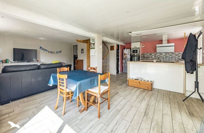 Villa de 6 pièces principales — photo 2
