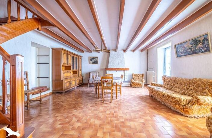 Maison en pierre de 7 pièces principales — photo 2