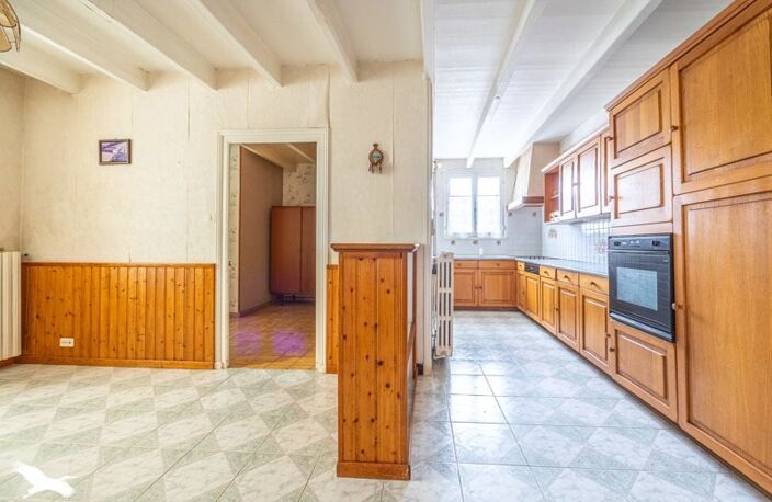 Maison en pierre de 7 pièces principales — photo 4