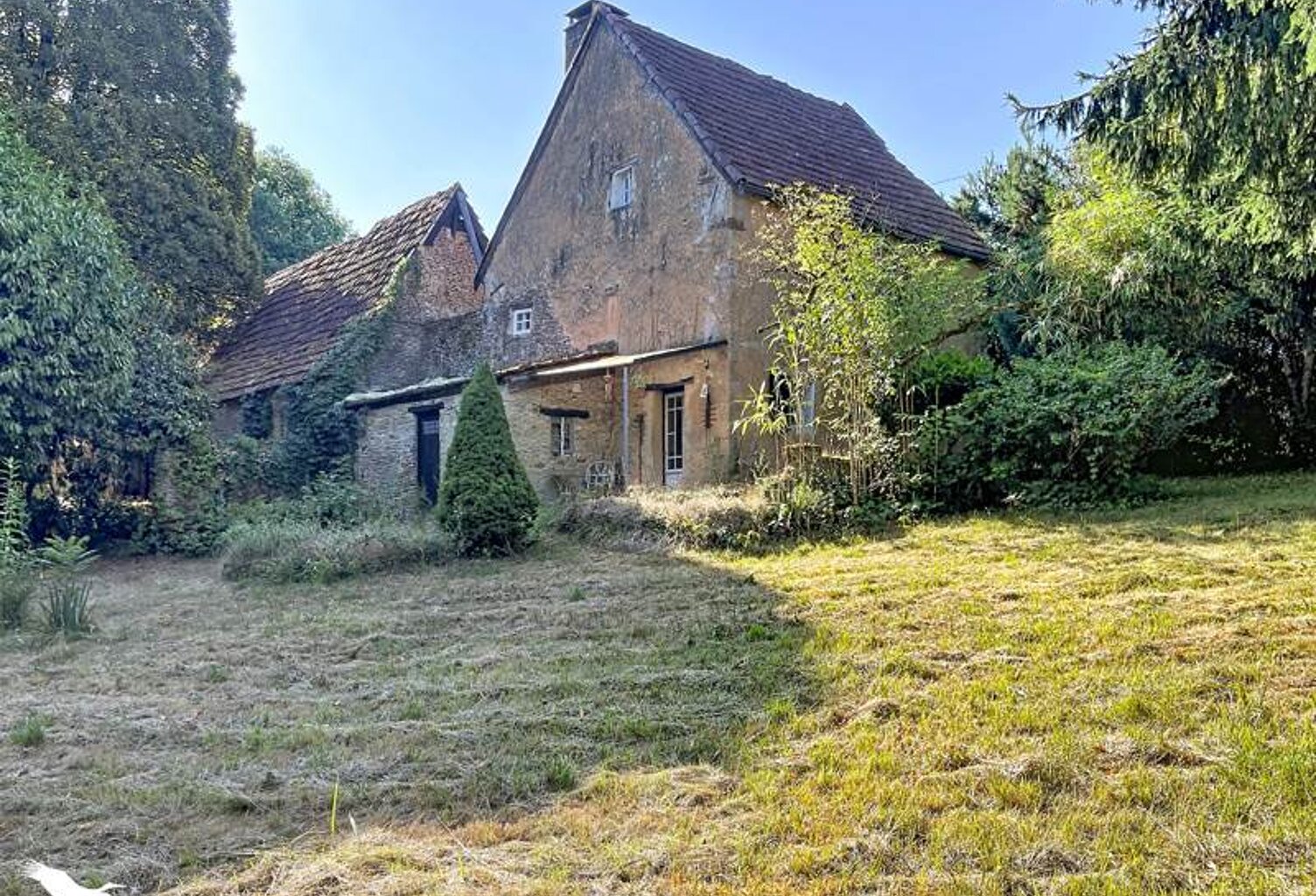 Maison en pierre de 5 pièces principales — photo 1