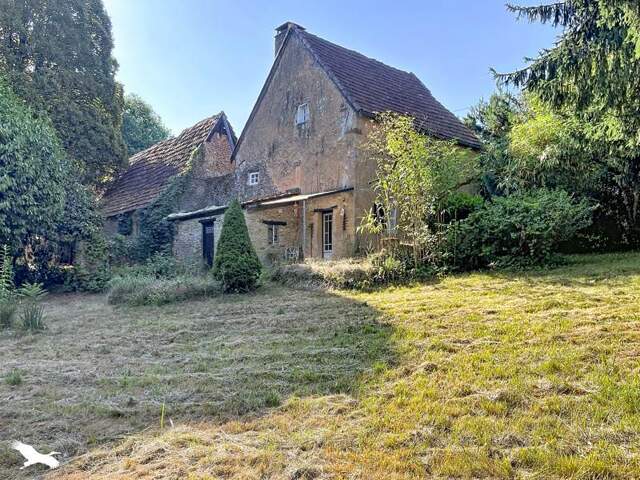 Maison en pierre de 5 pièces principales — photo du bien