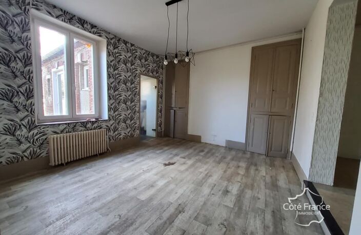 EXCLUSIVITÉ   IDÉAL FAMILLE. Revin (08). Maison cinq chambre — photo 5