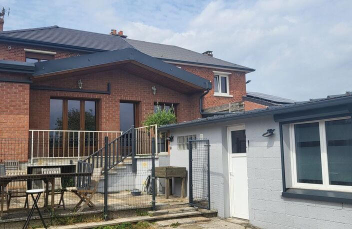 Maison familiale semi-mitoyenne et semi-plain-pied  120 m² — photo 4