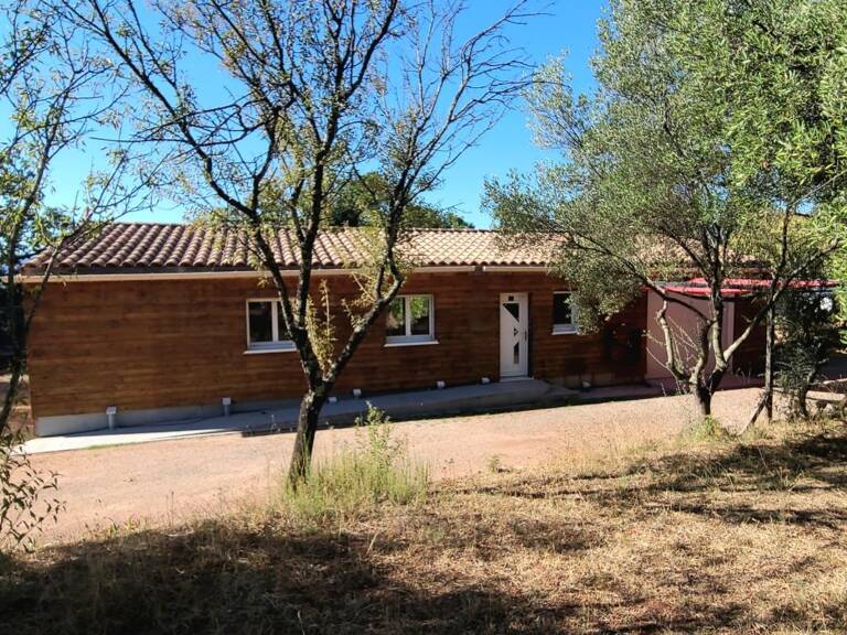 Exclusivité Maison à Ossature Bois D'environ 86 m2( possibilité d'agrandissement de 50m2 ,pièce attenante a la maison ) , 3 pièces à LE CANNET DES MAURES (83340) — photo 1