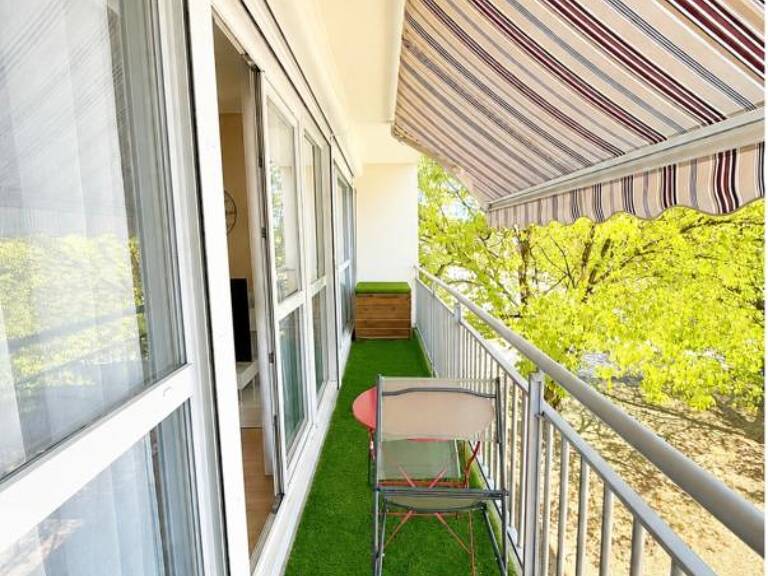 CHEVIGNY-SAINT-SAUVEUR — T3 lumineux, ascenseur & entièrement rénové avec balcon et place de parking — photo 1