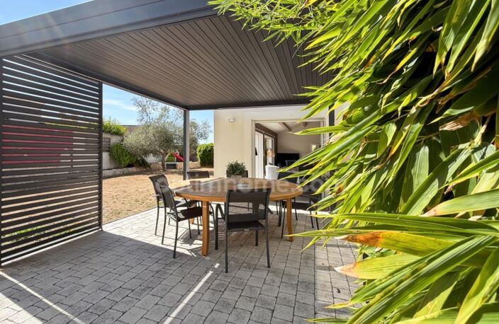 Maison à vendre 4 pièces de plain-pied avec jardin & garage LONGEVES (17) — photo 2
