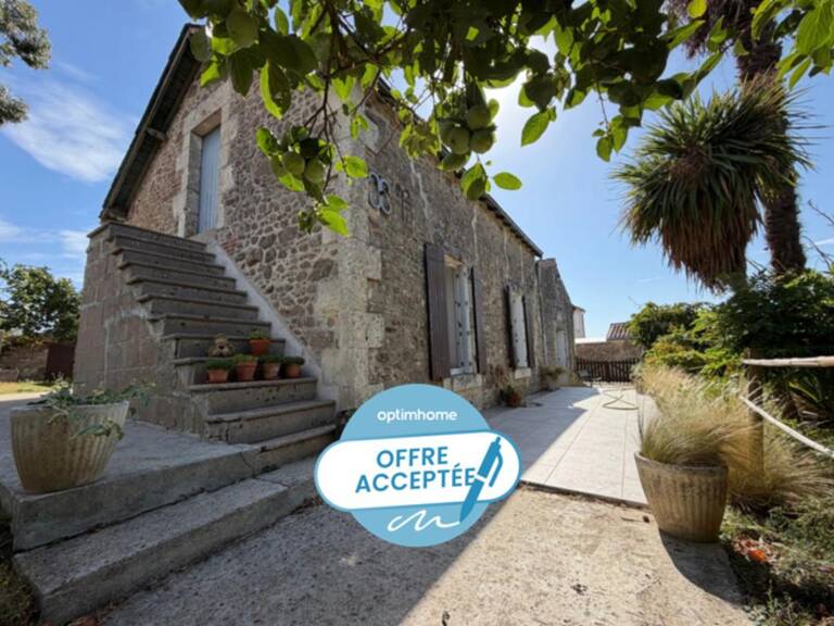 MARSAIS SAINTE RADEGONDE (85570) - ADORABLE MAISON DE PLAIN PIED EN PIERRES AVEC DEPENDANCES ET JARDIN — photo 1