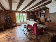 MARSAIS SAINTE RADEGONDE (85570) - ADORABLE MAISON DE PLAIN PIED EN PIERRES AVEC DEPENDANCES ET JARDIN — photo 4