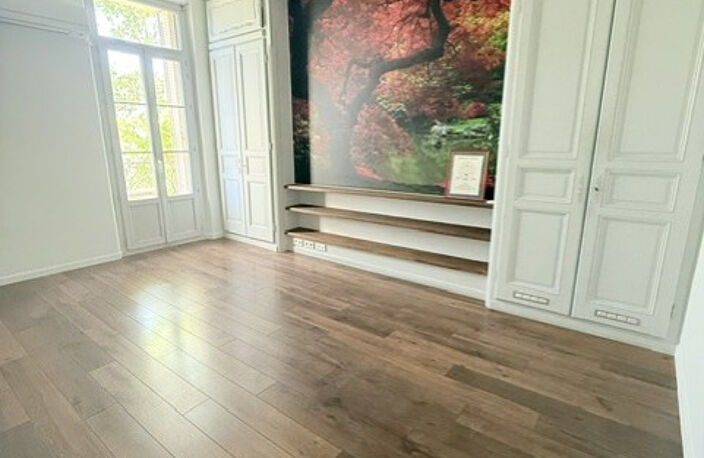 TOULON HAUTE VILLE - LOCAL PROFESSIONNEL - BUREAUX 7 PIECES — photo 2