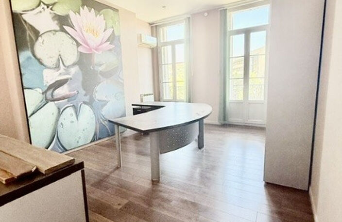 TOULON HAUTE VILLE - LOCAL PROFESSIONNEL - BUREAUX 7 PIECES — photo 4