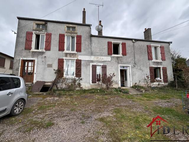 Maison de caractère avec fort potentiel   Idéal gîtes ou cha — photo du bien