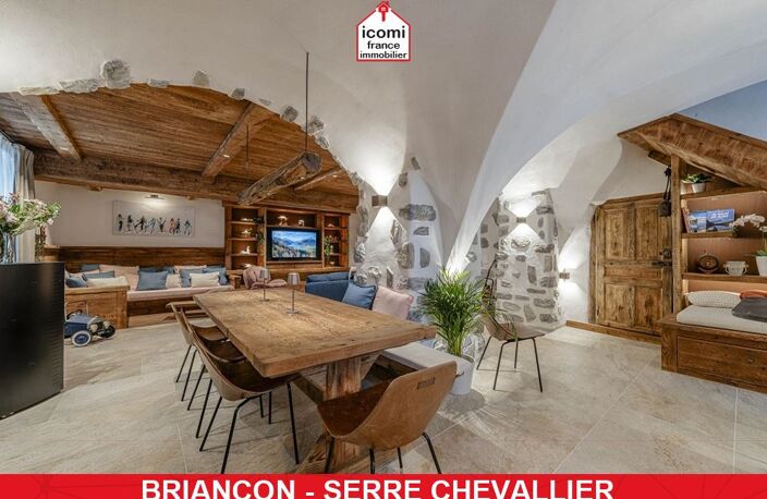 HAUTES-ALPES - Briançon (05100) - A VENDRE - PIED DE CHALET EN DUPLEX PRET A VIVRE DANS MAISON DE PAYS REHABILITEE EN 2026 •  JARDIN PRIVATIF • 3/4 STATIONNEMENTS • DPE A/B  • RARE — photo 3