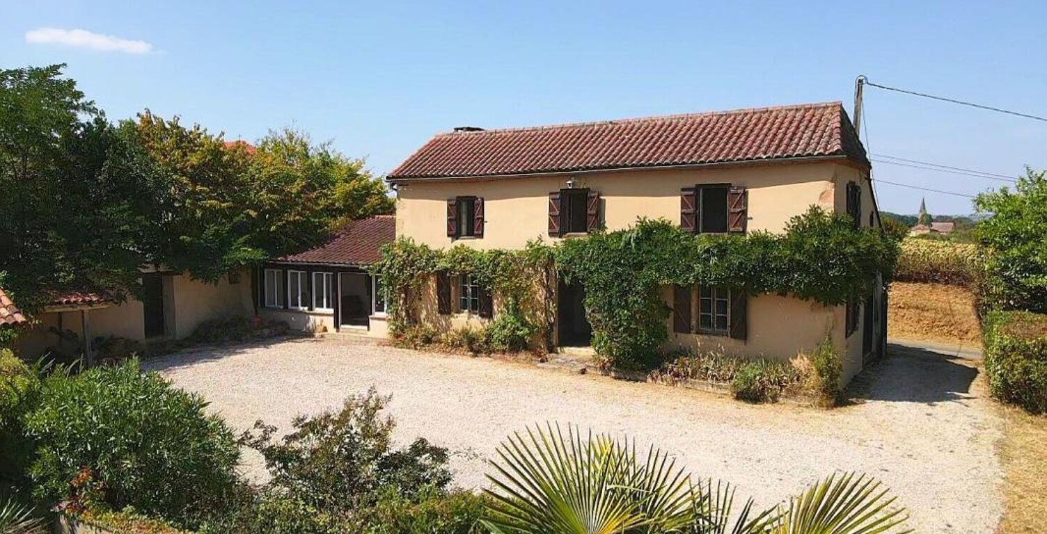 À vendre en exclusivité près de Marciac, Gers : superbe maison gasconne de 4 chambres, offrant une vue magnifique et située au calme, avec dépendance, terrasse d'été et piscine — photo 1