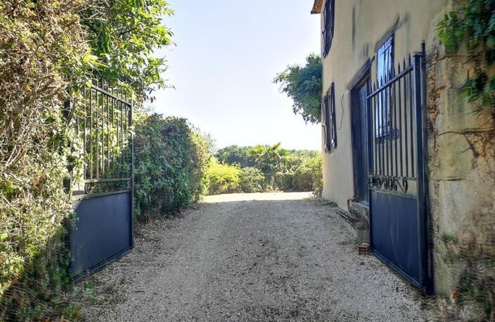 À vendre en exclusivité près de Marciac, Gers : superbe maison gasconne de 4 chambres, offrant une vue magnifique et située au calme, avec dépendance, terrasse d'été et piscine — photo 4