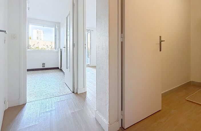 Appartement Tours 1 pièce(s) 31.25 m2 — photo 4