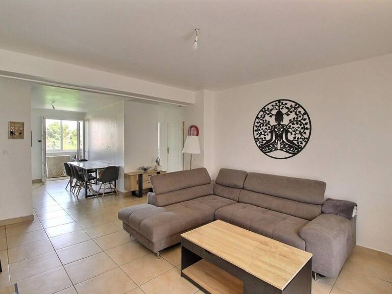 Lumineux et traversant - T4 - balcon - cave - stationnement aisé - La Valbarelle 13011 — photo 1