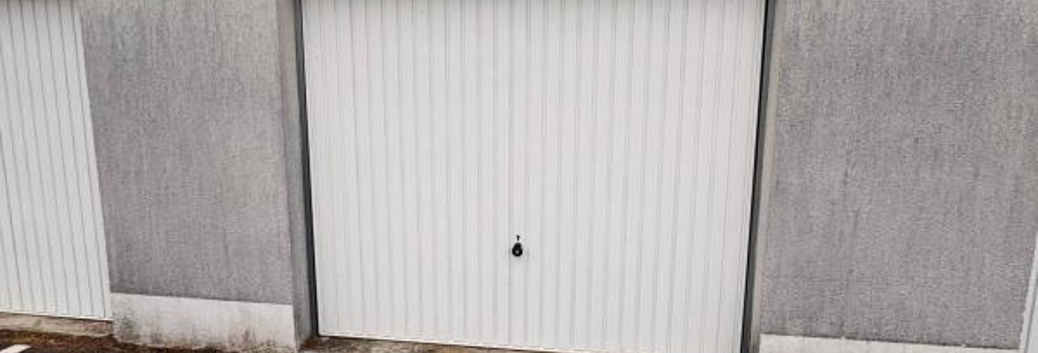 Commerce  18 m² à louer à Saint-Jean-de-la-Ruelle (45140)