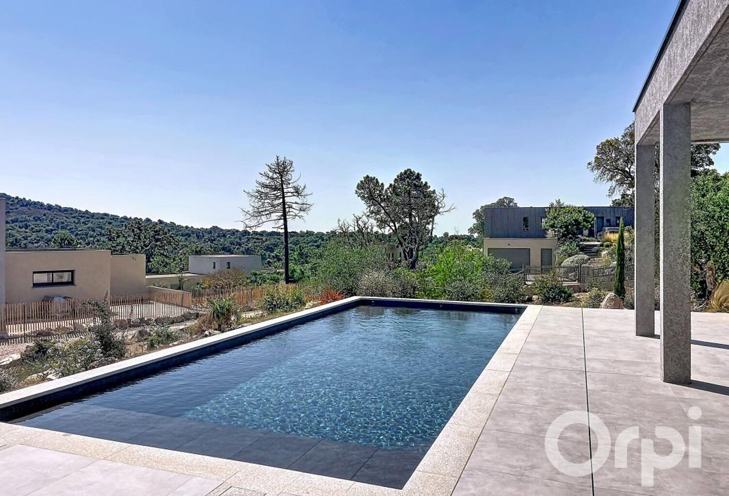 Villa contemporaine - 4 suites - Piscine — photo 1