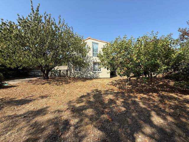 Maison Esnandes 166m2 - 5 chambres - garage - jardin — photo du bien