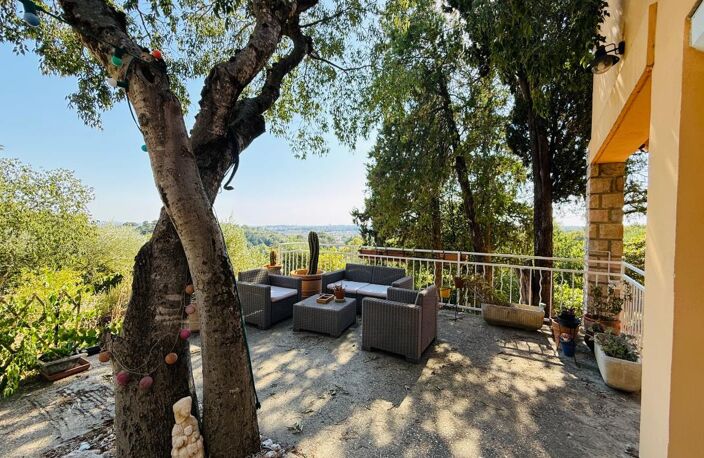 Maison À Vendre: Nîmes collines, à 5 min du centre ville villa 5 pièces avec vue imprenable — photo 2