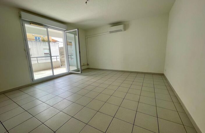 Appartement T2  RIVES DU LEZ avec terrasse et parking — photo 2