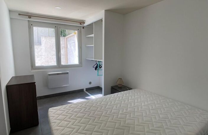 NIMES : appartement 2 pièces à louer — photo 5