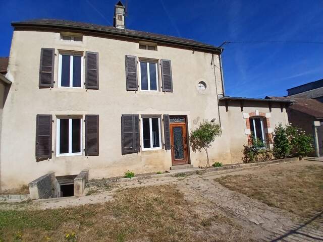Maison de 150m2 à louer sur Beneuvre — photo du bien