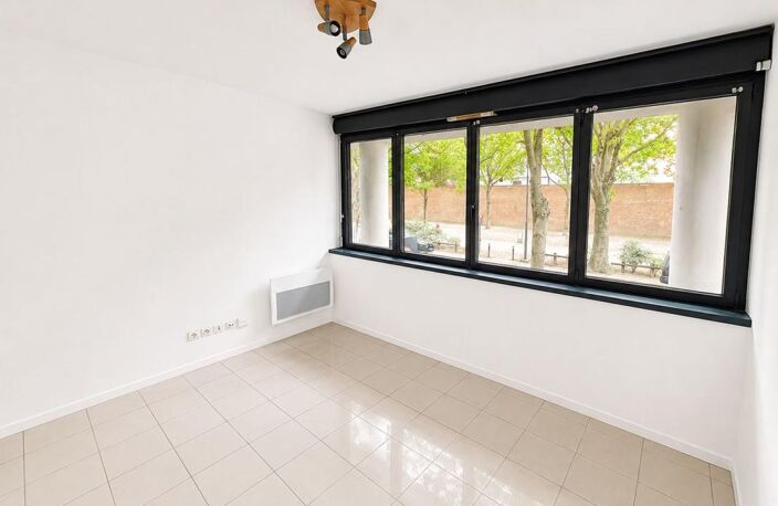 Toulouse Armand Duportal T1 lumineux à proximité immédiate des écoles — photo 3