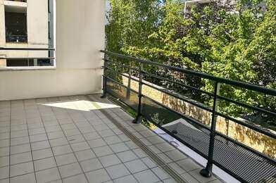 Appartement 3 pièces 770 €