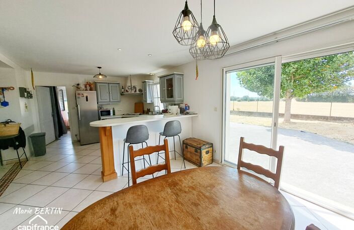 Maison à vendre 7 pièces CELLES SUR BELLE (79) — photo 4