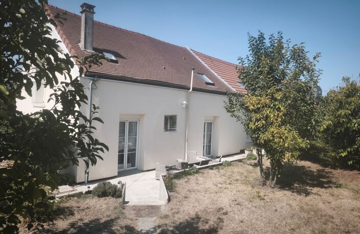 Une maison d'exception qui n'attend que vous, proche de FERE EN TARDENOIS (02) — photo 2