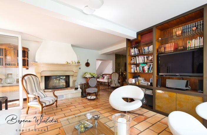 Maison de charme - T6 à vendre avec jardin, piscine, garage et atelier à Istres ( 13) — photo 4