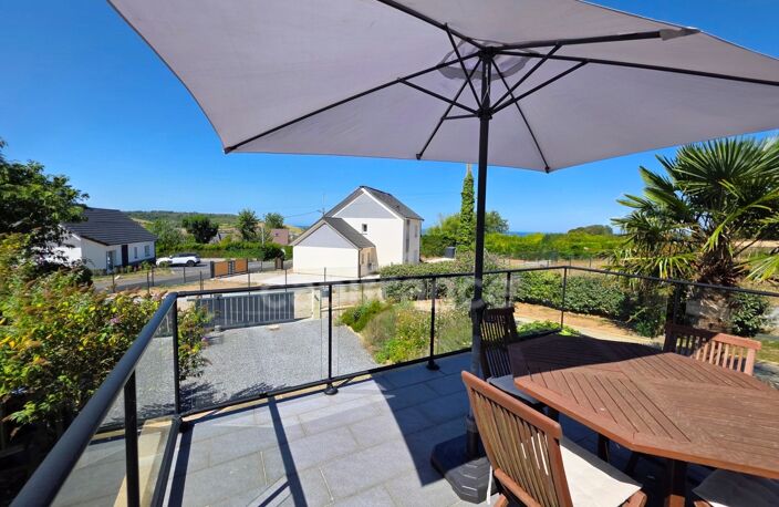À VENDRE PAVILLON INDIVIDUEL AVEC VUE MER, SOUS-SOL COMPLET ET TERRAIN DE PLUS DE 800m² à CRIEL SUR MER (76) — photo 2