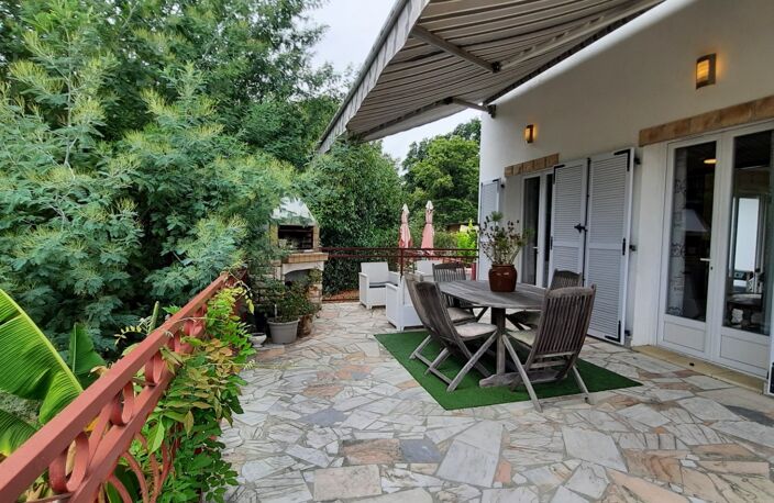Maison à vendre 8 pièces  193 m² PROCHE AIRE SUR L'ADOUR (40) 5 Chambres-Garage-1900 m² de terrain avec piscine — photo 4