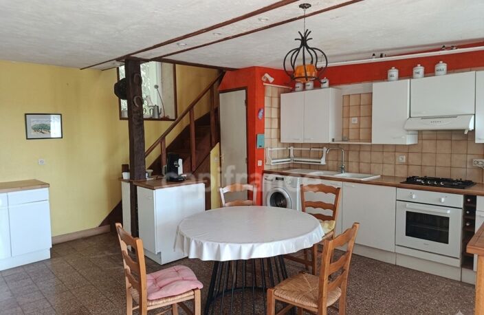 Charmante maison en pierre à découvrir – Lurcy-le-Bourg — photo 3