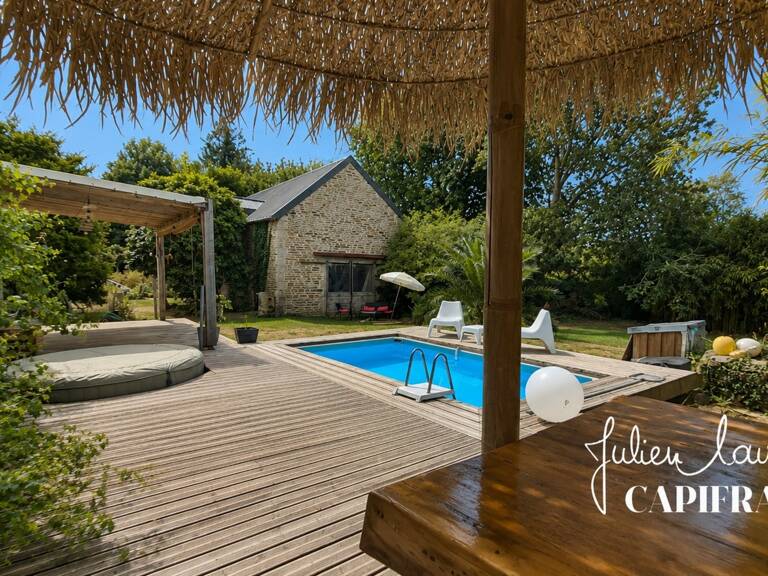 Maison à vendre 5 pièces - 191 m² - 4436 m² de Terrain - CONCARNEAU (29) — photo 1