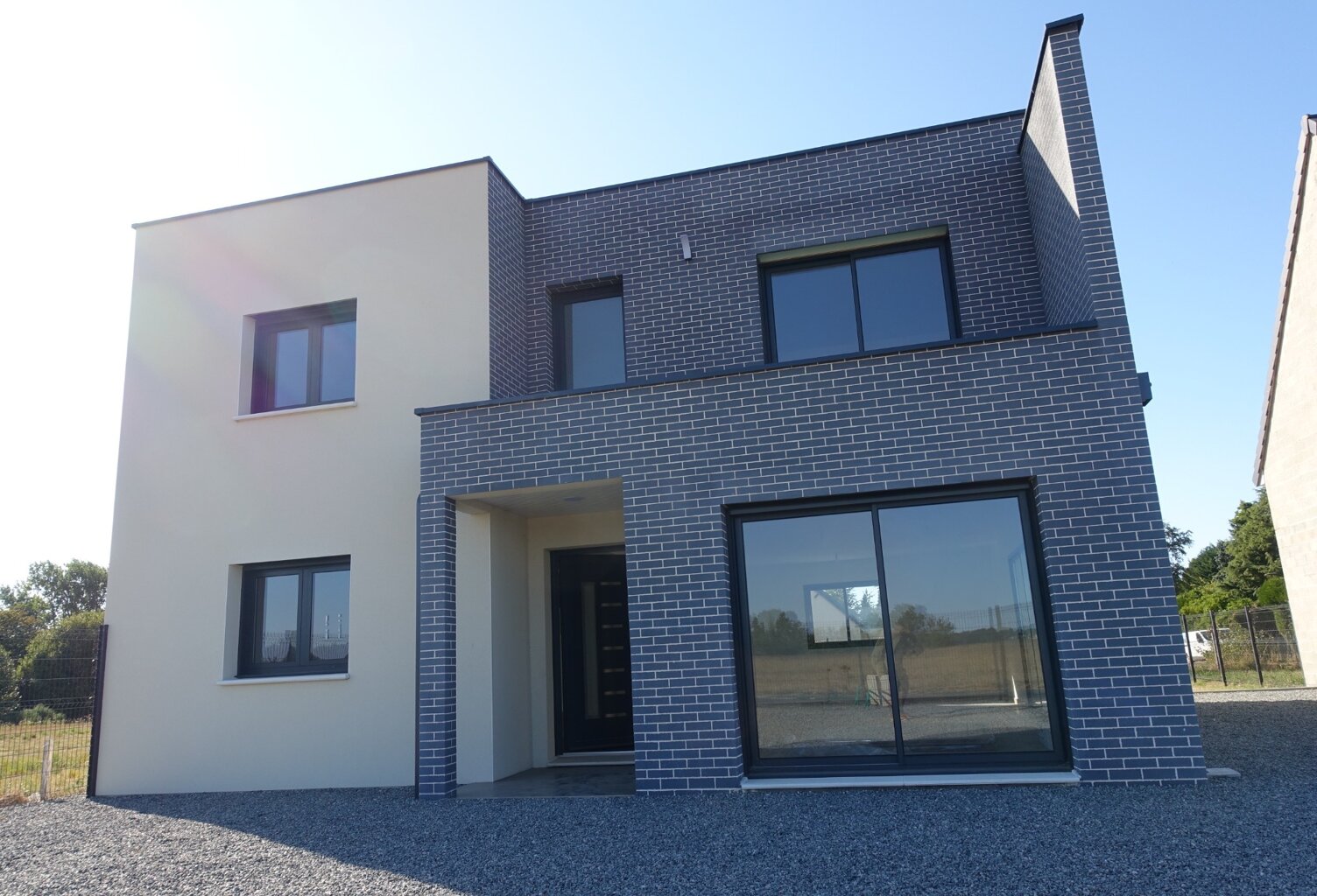 Maison à vendre 5 pièces  () — photo 1
